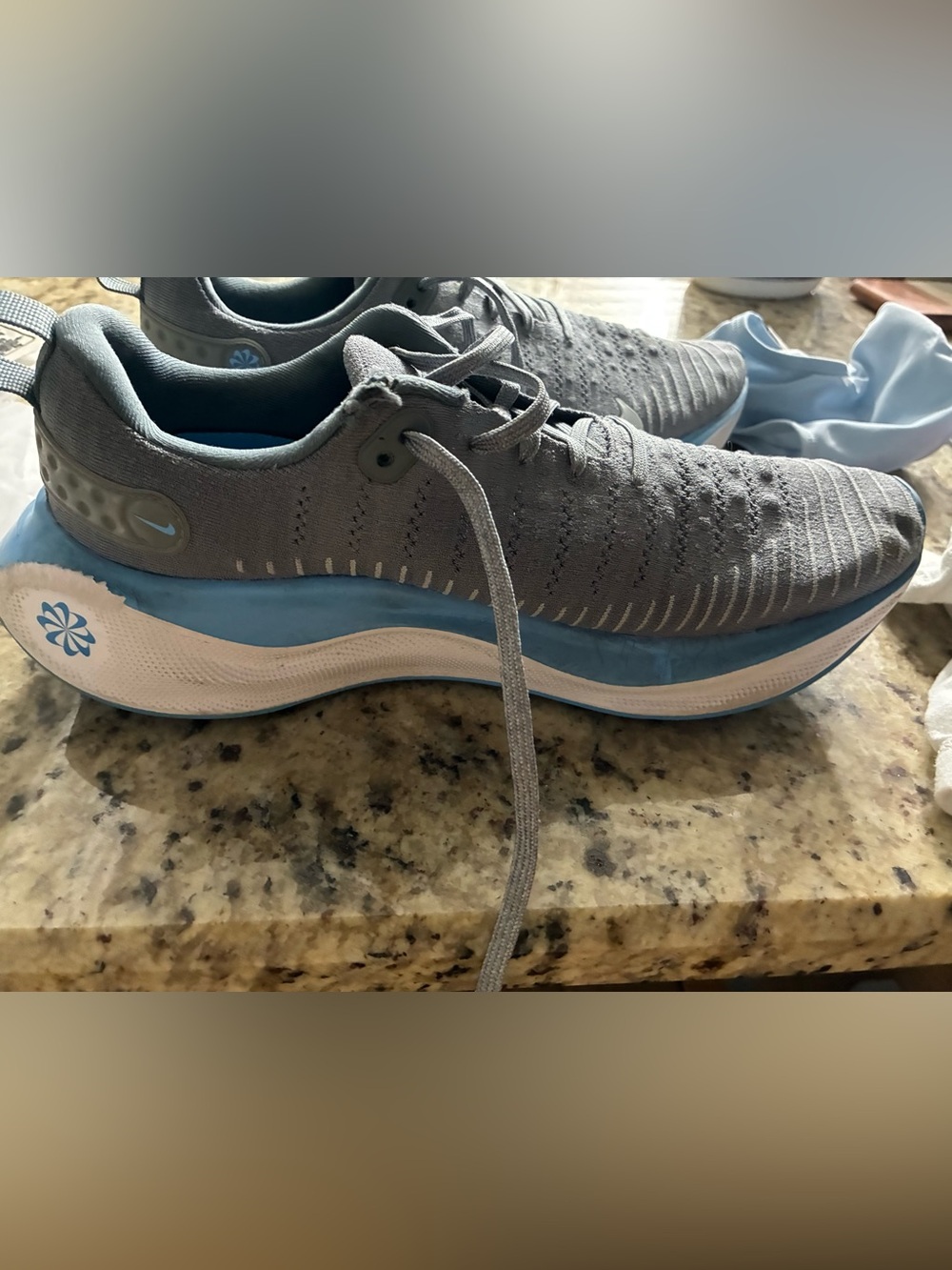 Nike ReactX shoe size 11. - Picture 6 of 8